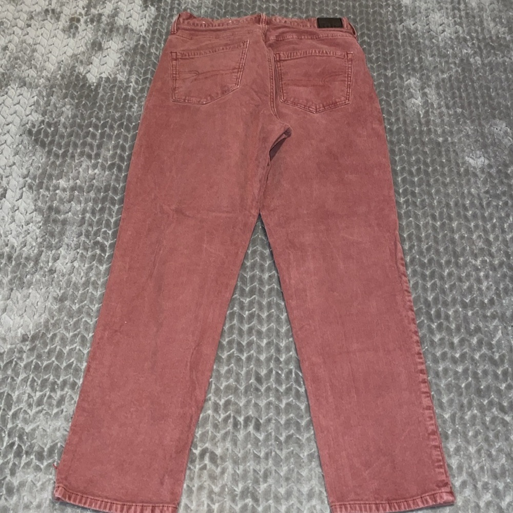 American Eagle Mom Jean Corduroy Super Stretch Pants. Size 6. Terra Cotta. - Picture 6 of 9
